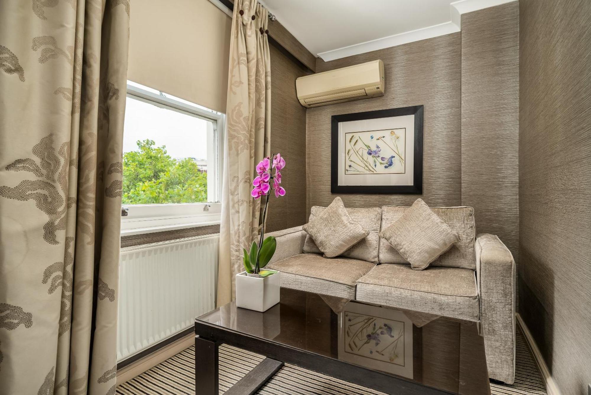 The Beaufort Hotel Londen